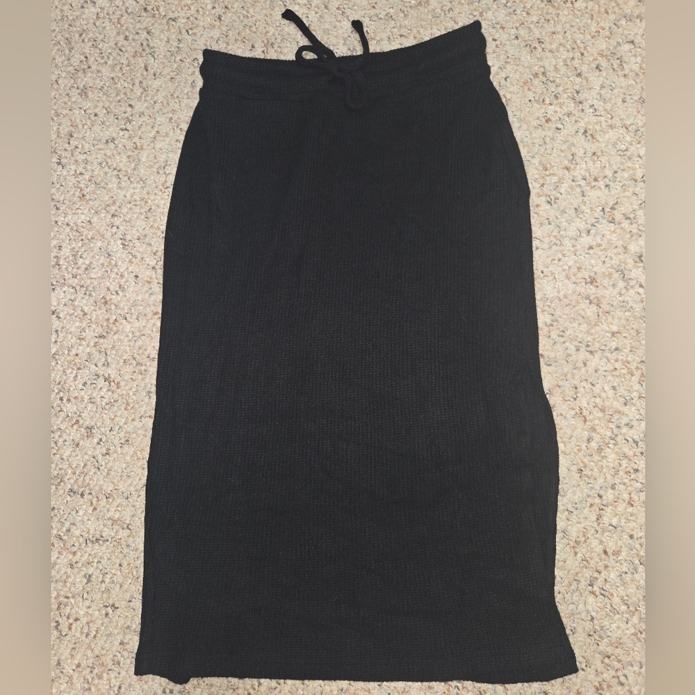 Casual Waffle Knit Skirt. NWT Size 12